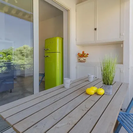 Apartment Appartamento Il Gelsomino - Solo Affitti Brevi