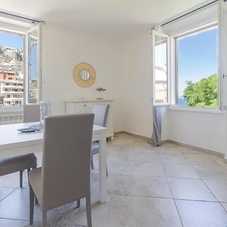Apartment Appartamento Il Gelsomino - Solo Affitti Brevi