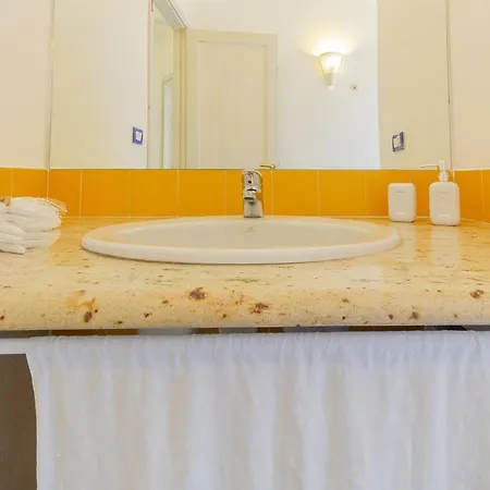 Apartment Appartamento Il Gelsomino - Solo Affitti Brevi